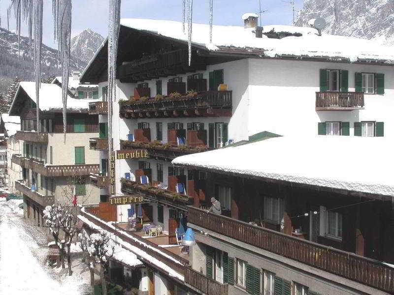 Hotel De Len كورتينا دامبيتزو المظهر الخارجي الصورة